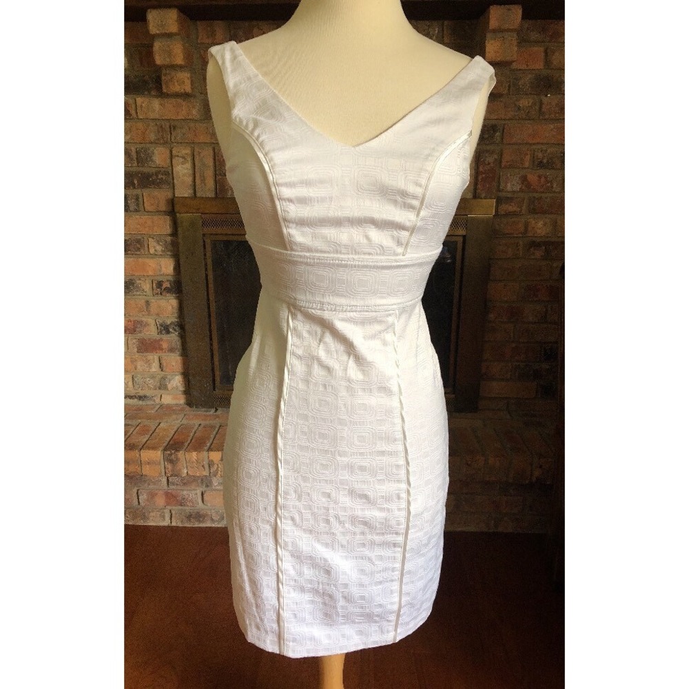 Corey P Women White Dress Sz 4 Sleevless Midi